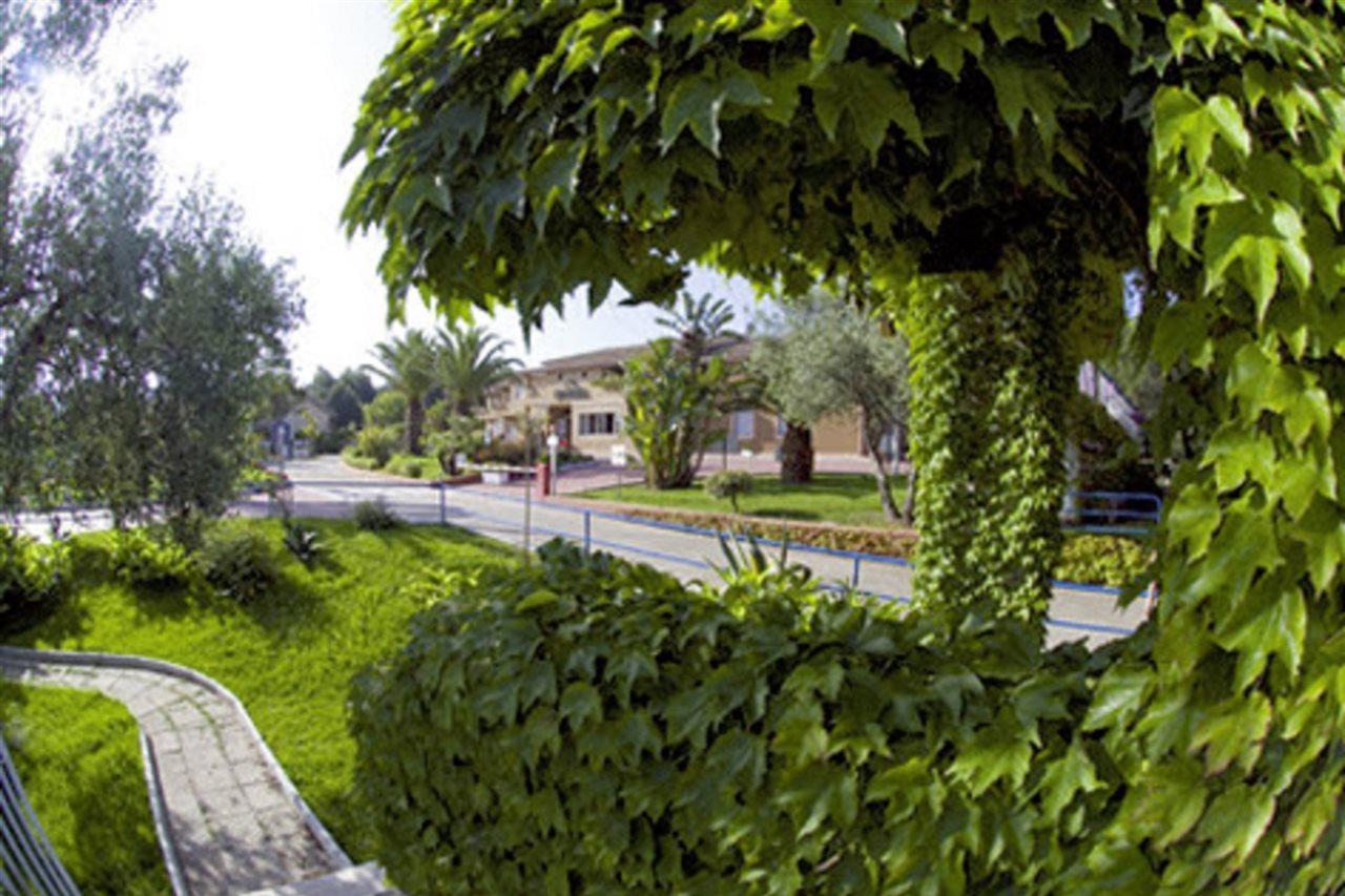 La Pace Village Residence Club Tropea Buitenkant foto